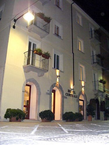 Hotel Centrale Ольбия Экстерьер фото