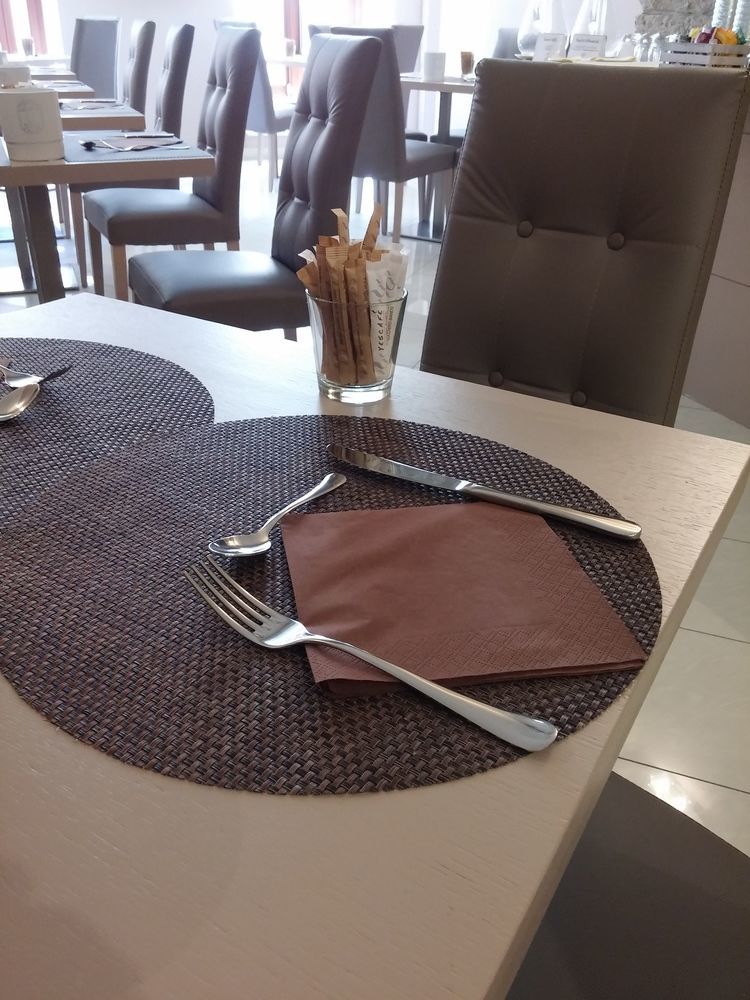 Hotel Centrale Ольбия Экстерьер фото