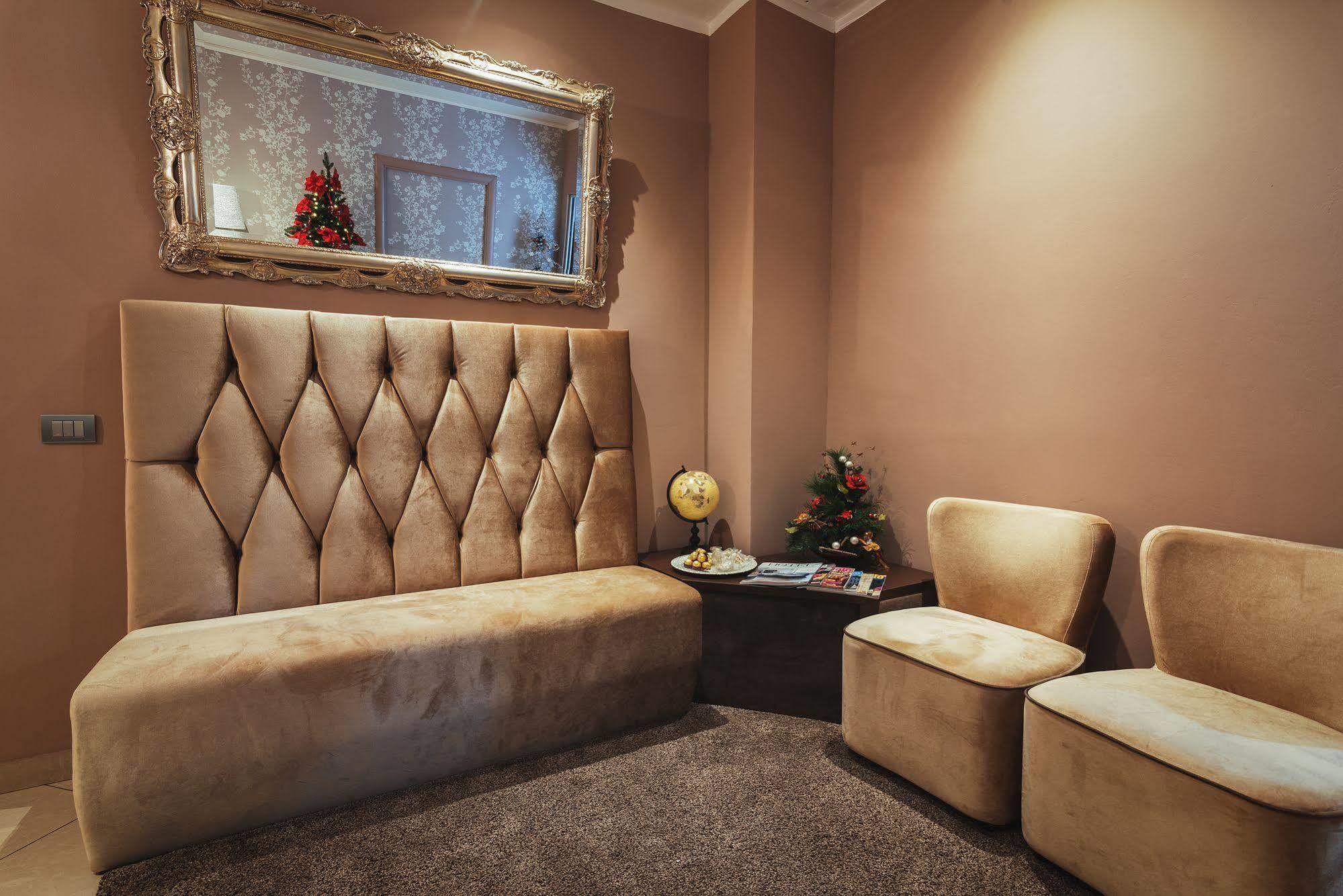 Hotel Centrale Ольбия Экстерьер фото